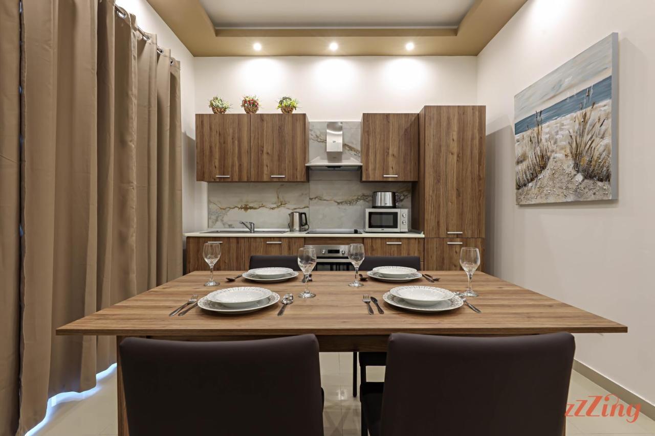 Luxurious Duplex Seafront Apt W Amazing Sea Views Birżebbuġa Bagian luar foto