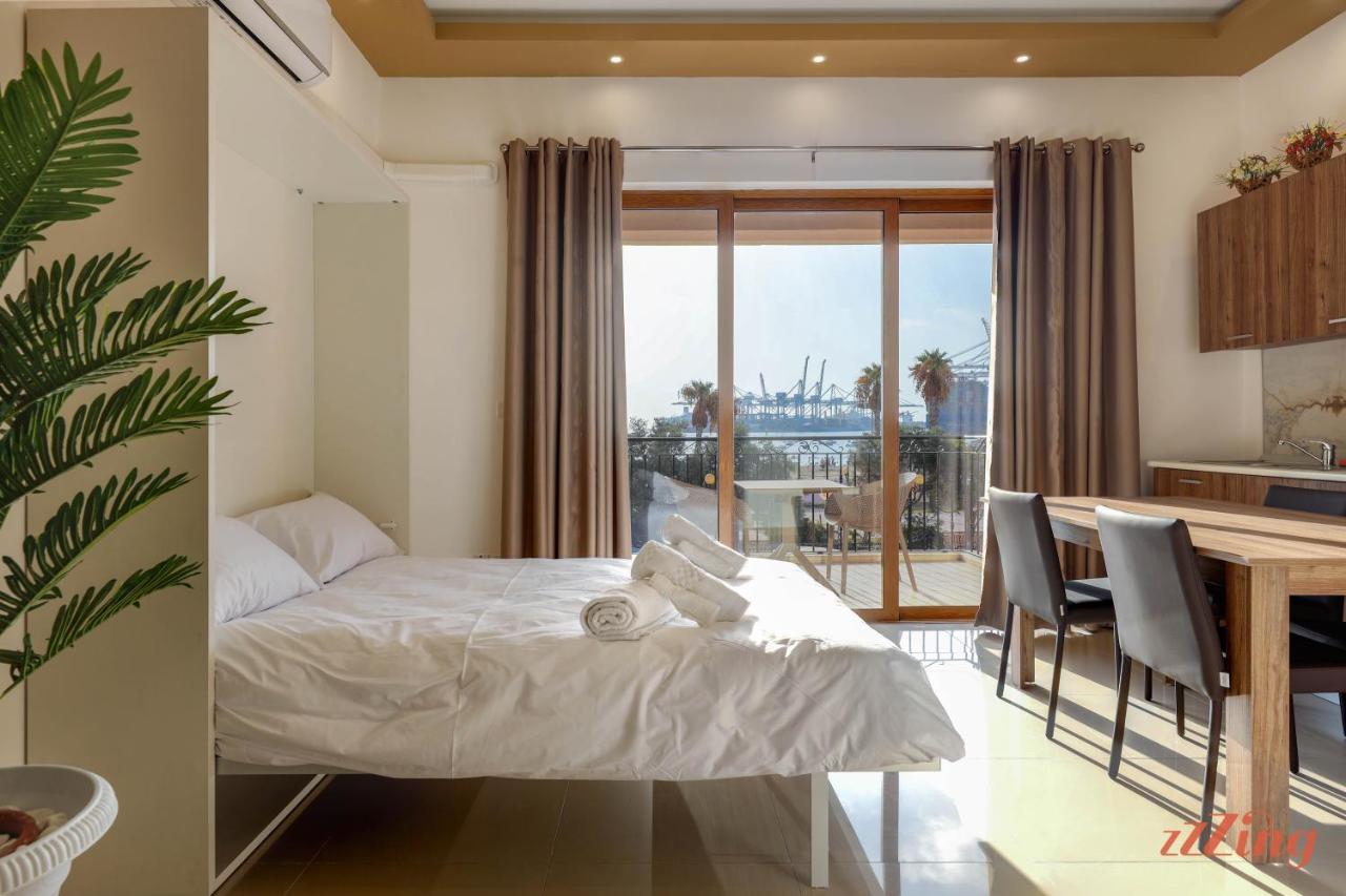 Luxurious Duplex Seafront Apt W Amazing Sea Views Birżebbuġa Bagian luar foto